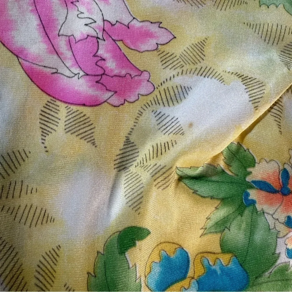 Vanity Fair 70s Vintage Yellow Floral Satin Robe Sz 34 Small Lace Pumpkin Fall